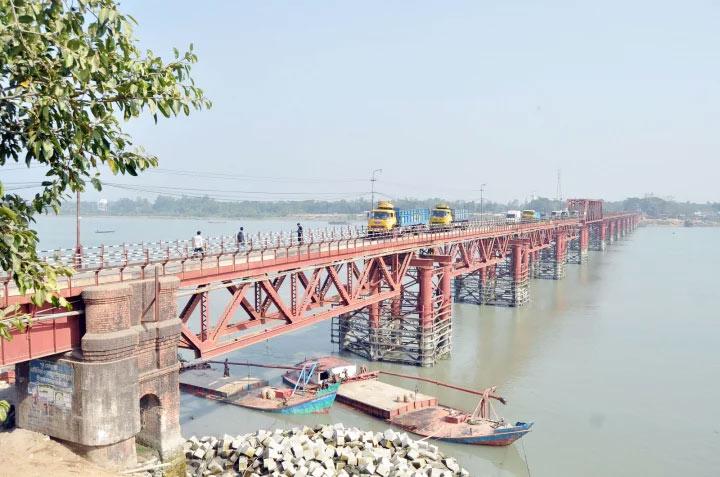 ২০০ কোটি টাকা লুটপাটের আয়োজন: কালুরঘাট সেতু সংস্কার নিয়ে বিশেষজ্ঞরা