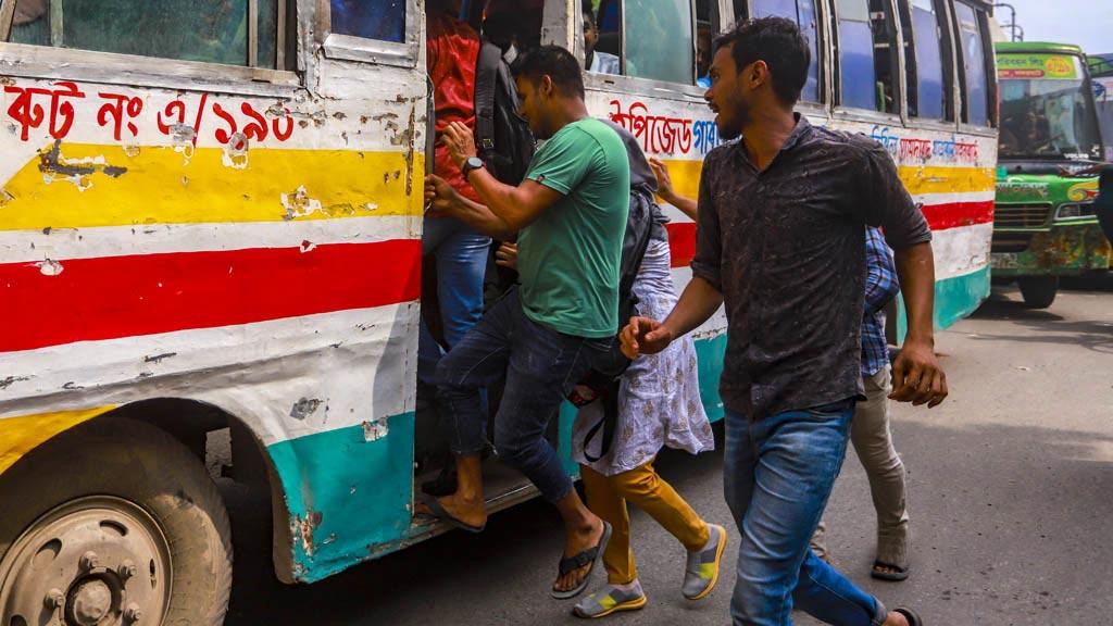 শিক্ষার্থীদের জন্য সপ্তাহে ৭ দিনই হাফ ভাড়া, কাল থেকেই কার্যকর: সাইফুল আলম