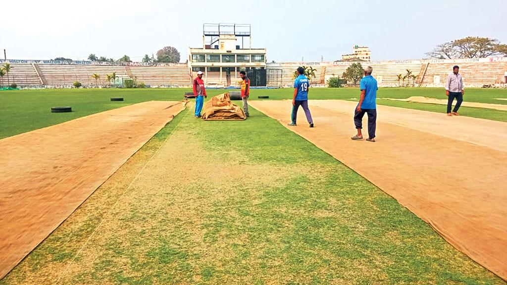 মমিনুল-ইমরুলদের অপেক্ষায় বগুড়ার শহীদ চান্দু স্টেডিয়াম