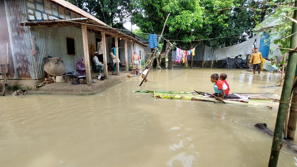 ময়মনসিংহে বন্যা পরিস্থিতির অবনতি, নতুন করে প্লাবিত আরও ৫০ গ্রাম 