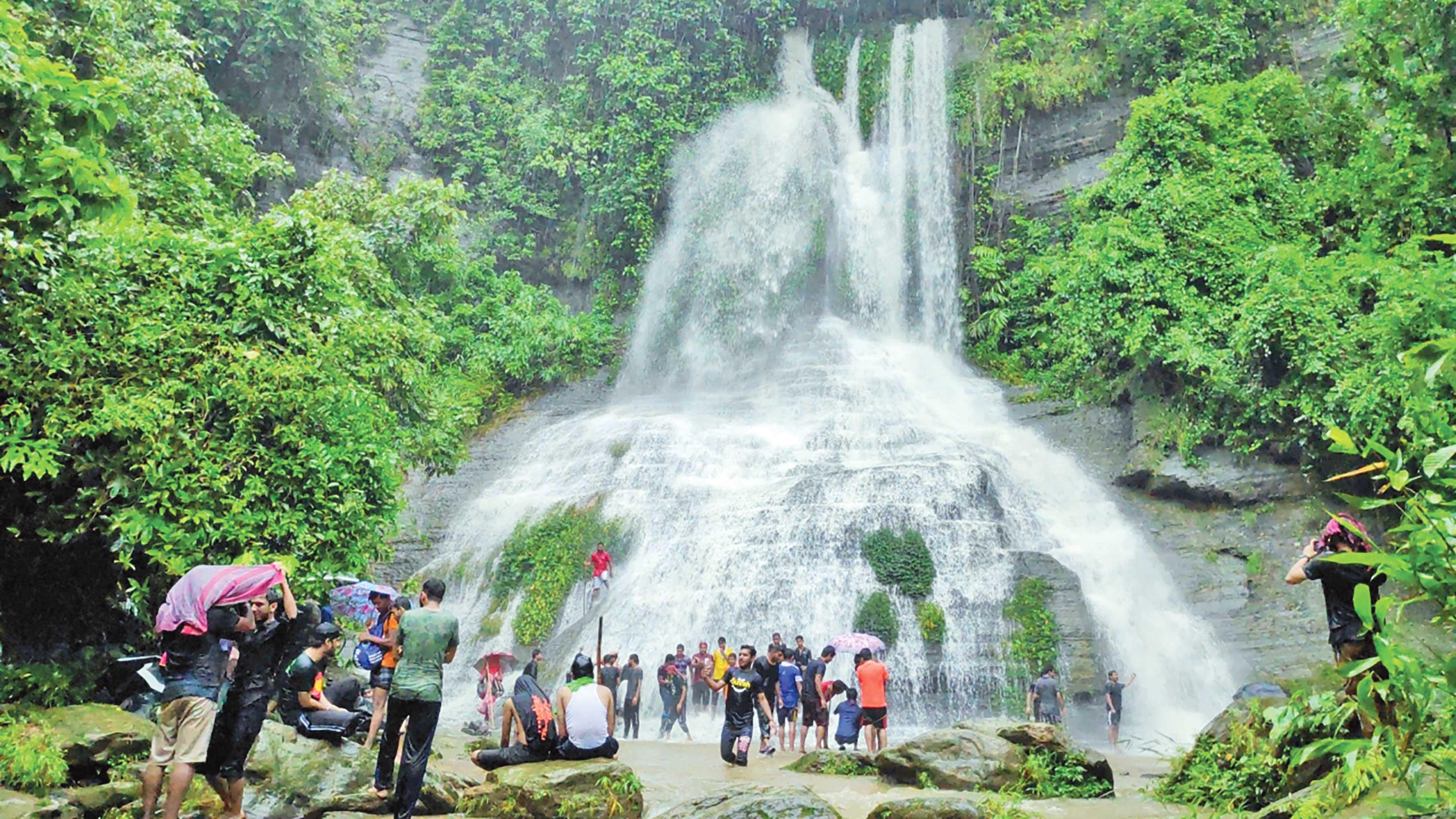 বেড়ানোর সাত আকর্ষণ