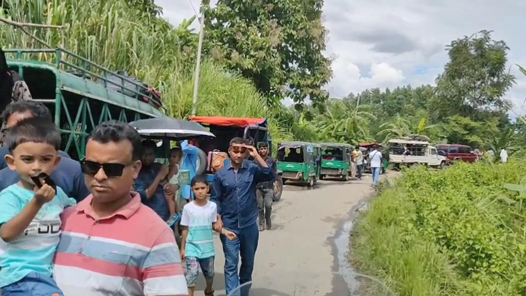 দুই দিন পর বাঘাইছড়ি ও সাজেক সড়কে যান চলাচল স্বাভাবিক 