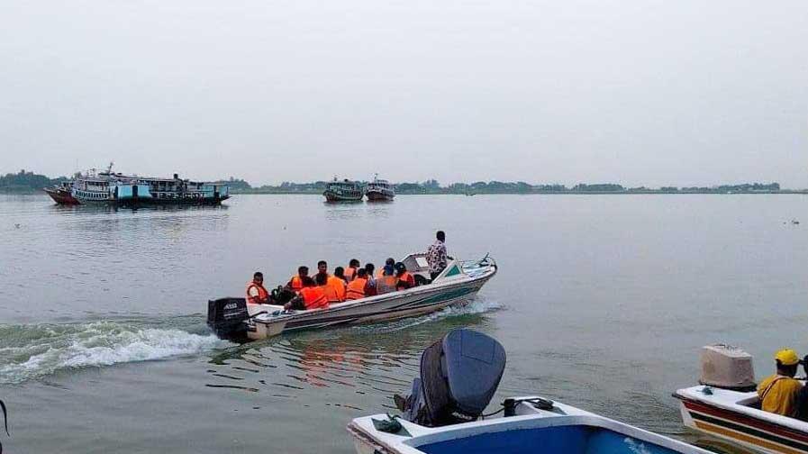 বাংলাবাজার-শিমুলিয়া নৌরুটে নিবন্ধনধারী স্পিডবোট চালু