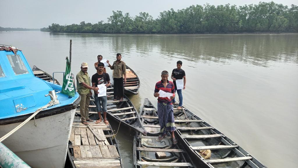 সুন্দরবনে নির্ধারিত খালের বাইরে যেতে পারবেন না জেলেরা