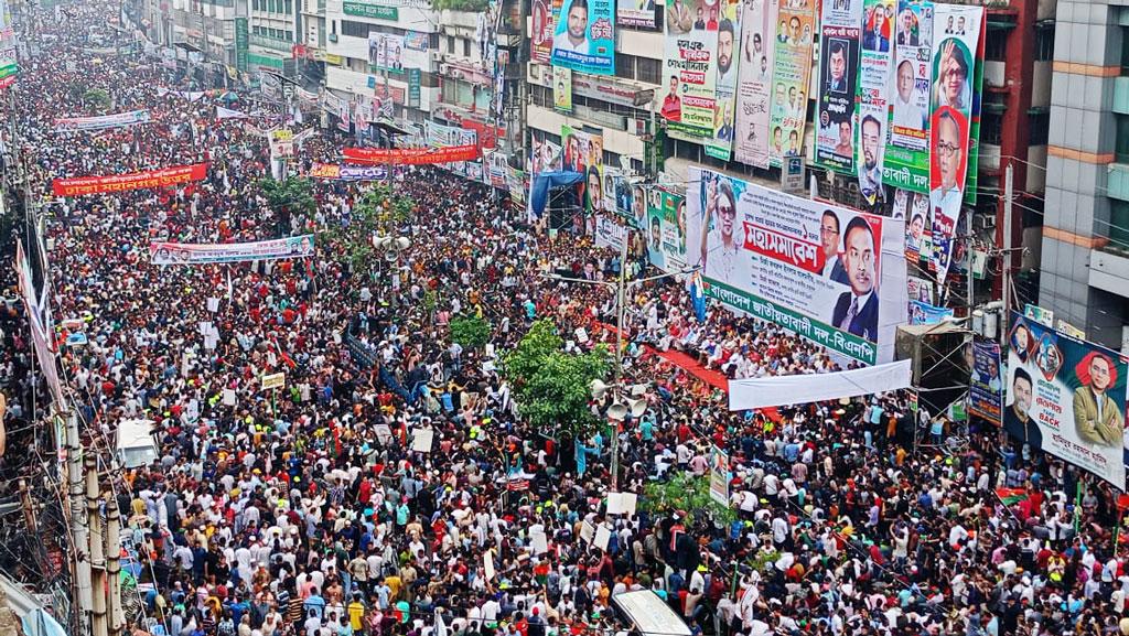 ডেডলাইন ২৮ অক্টোবর: মুখোমুখি অবস্থানে এগোচ্ছে সব পক্ষ