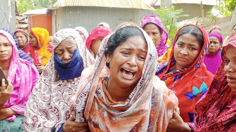 তিন গ্রামে কান্নার রোল ৪ জনের দাফন সম্পন্ন