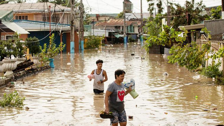 টাইফুন নোরুর আঘাতে ৫ উদ্ধারকর্মীর মৃত্যু, বিদ্যুৎহীন কয়েক লাখ বাসিন্দা