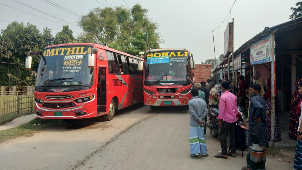 ৫০০ টাকার টিকিট ১৪০০, যাতায়াত করতেই বেতন শেষ