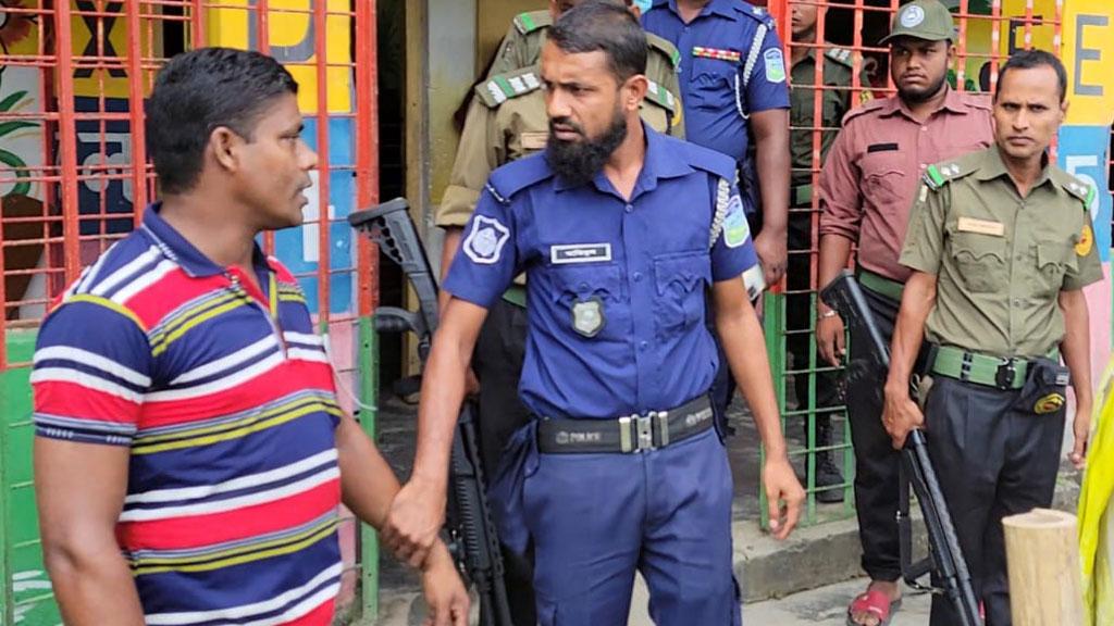 উপজেলা পরিষদ নির্বাচন: জাল ভোট দেওয়ার চেষ্টা, যুবকের ৬ মাসের সাজা