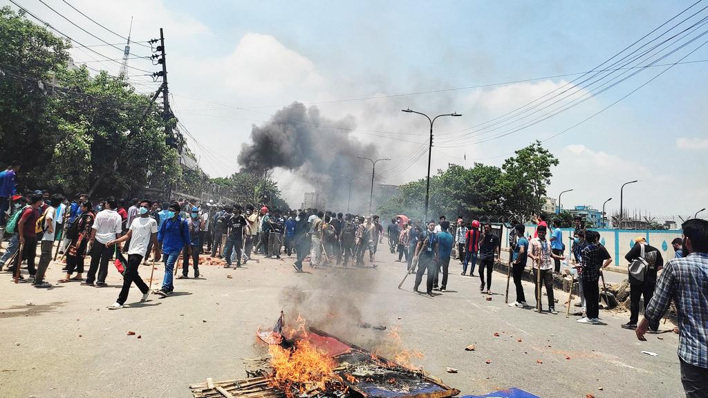 কোটা সংস্কার আন্দোলনে সহিংসতায় আন্তর্জাতিক চাপে সরকার