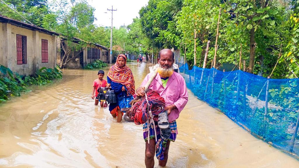 ‘উত্তরে হামরা পানিত ডুবি মরলেও খবর নেয় না’