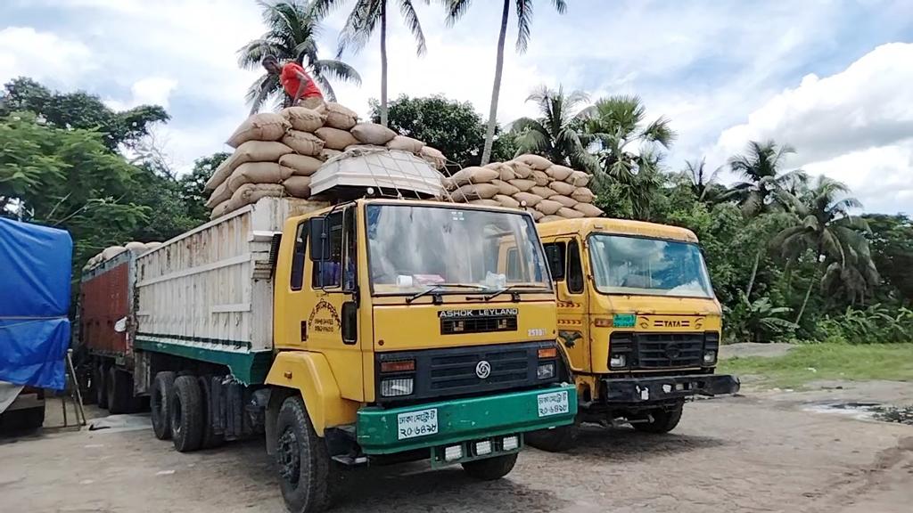 ভারত থেকে ২৪৯০ টন গম এলো আখাউড়ায়