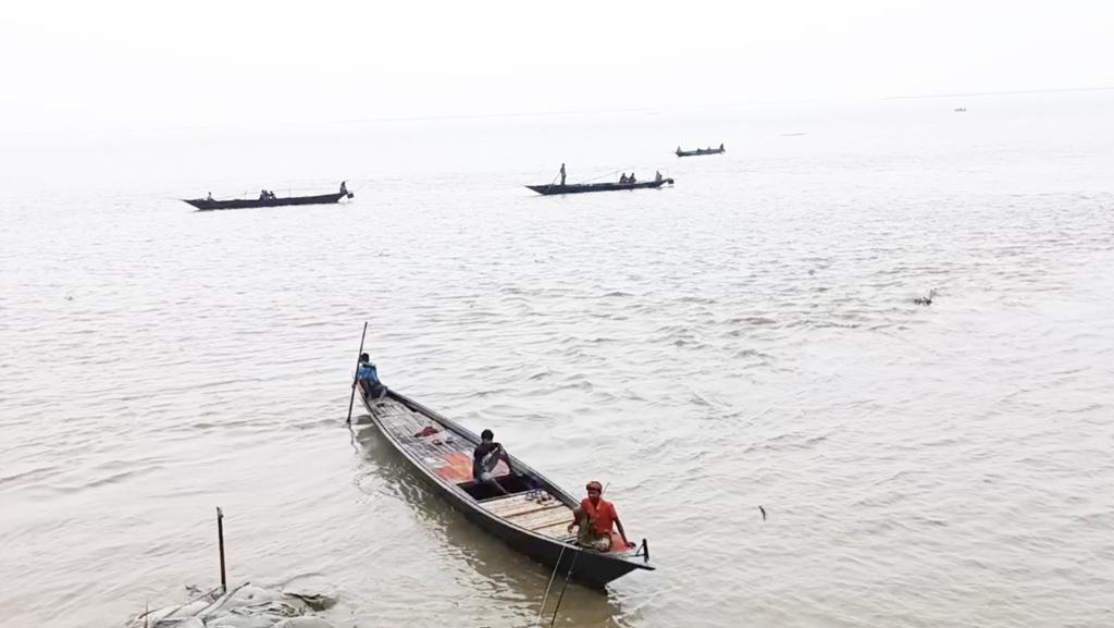 রাজবাড়ীতে ৮ জেলেকে কারাদণ্ড, ৭২ কেজি মা ইলিশ জব্দ