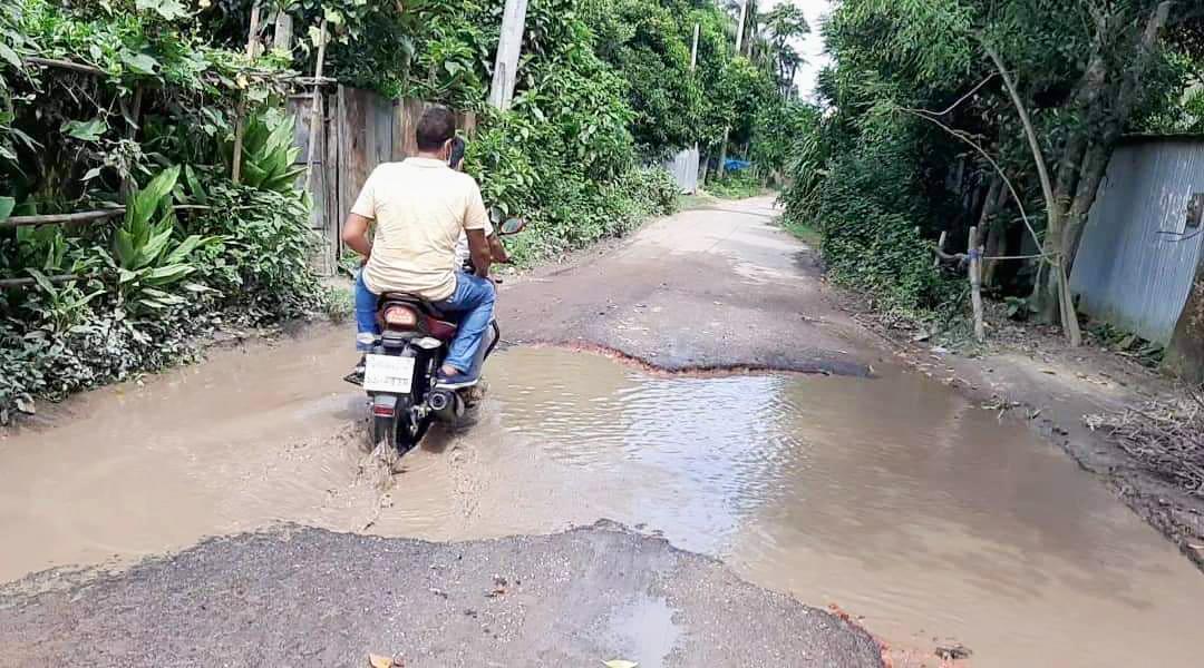 বারবার মেরামতের প্রতিশ্রুতি আসল কাজটাই হচ্ছে না