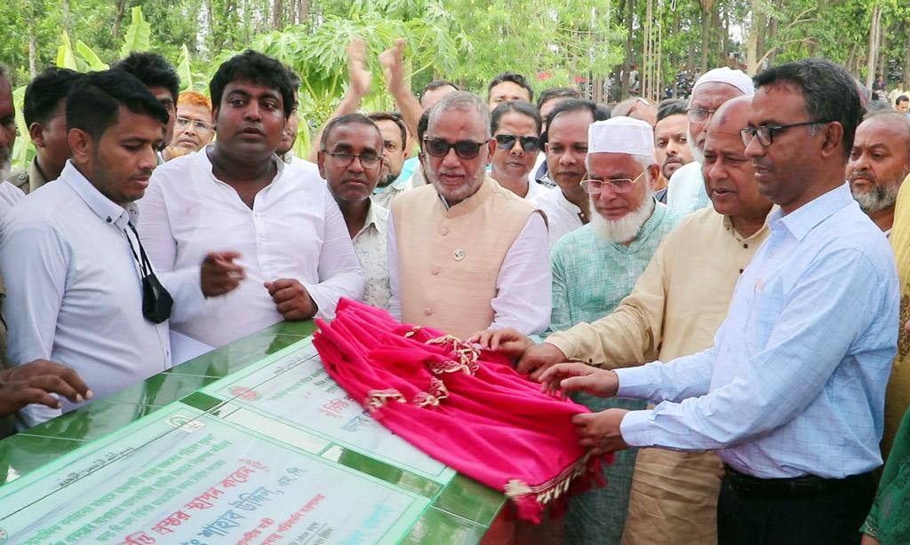 পলিথিনের অবাধ ব্যবহার বন্ধ করতে হবে: পরিবেশমন্ত্রী