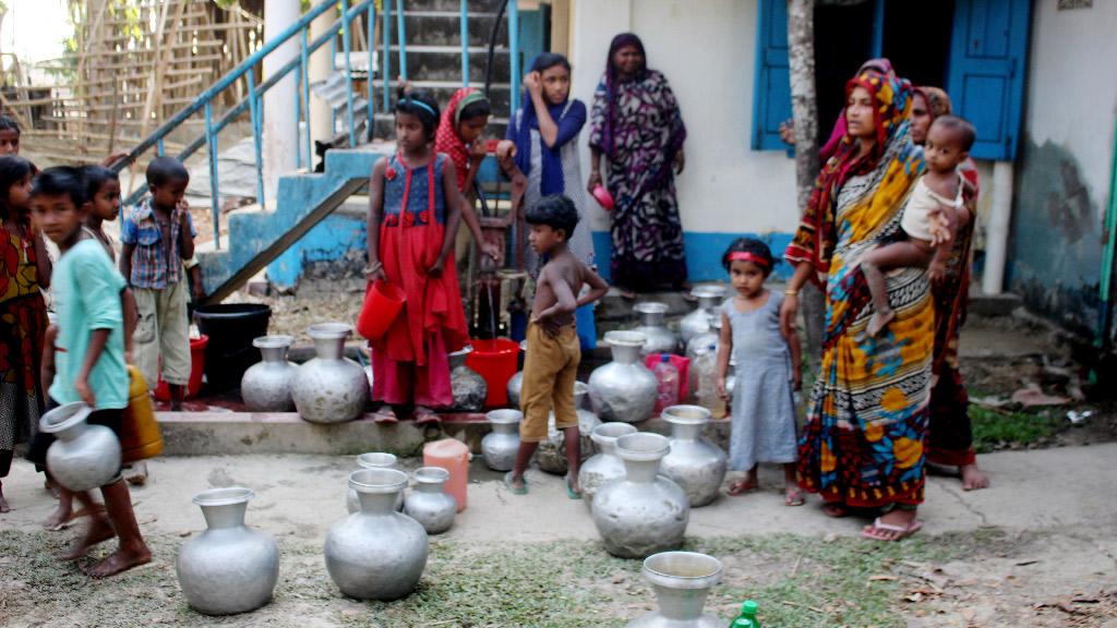 উপকূলে সুপেয় পানির তীব্র সংকট