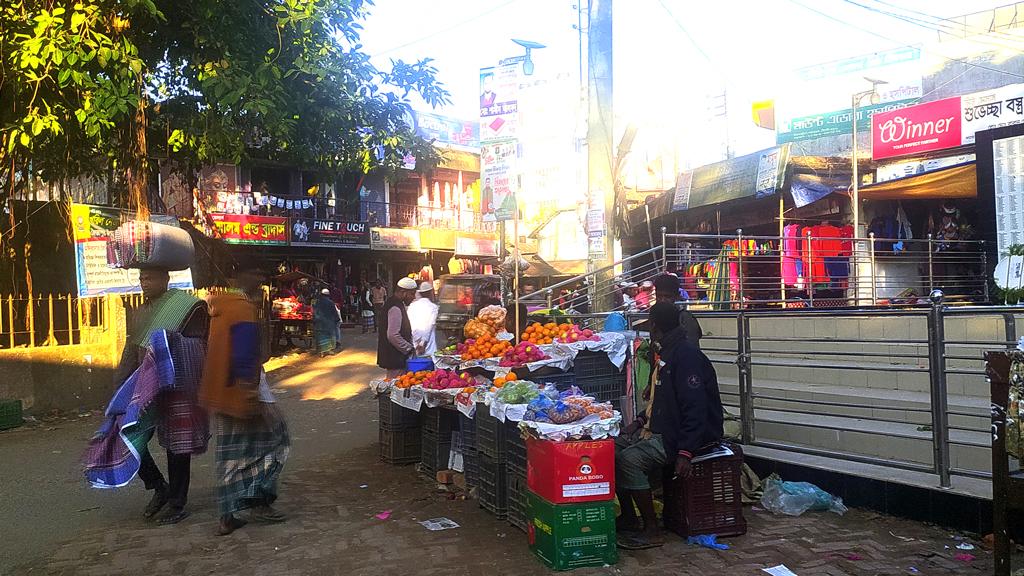 ‘সড়ক দখলমুক্ত করতে শিগগির অভিযান’