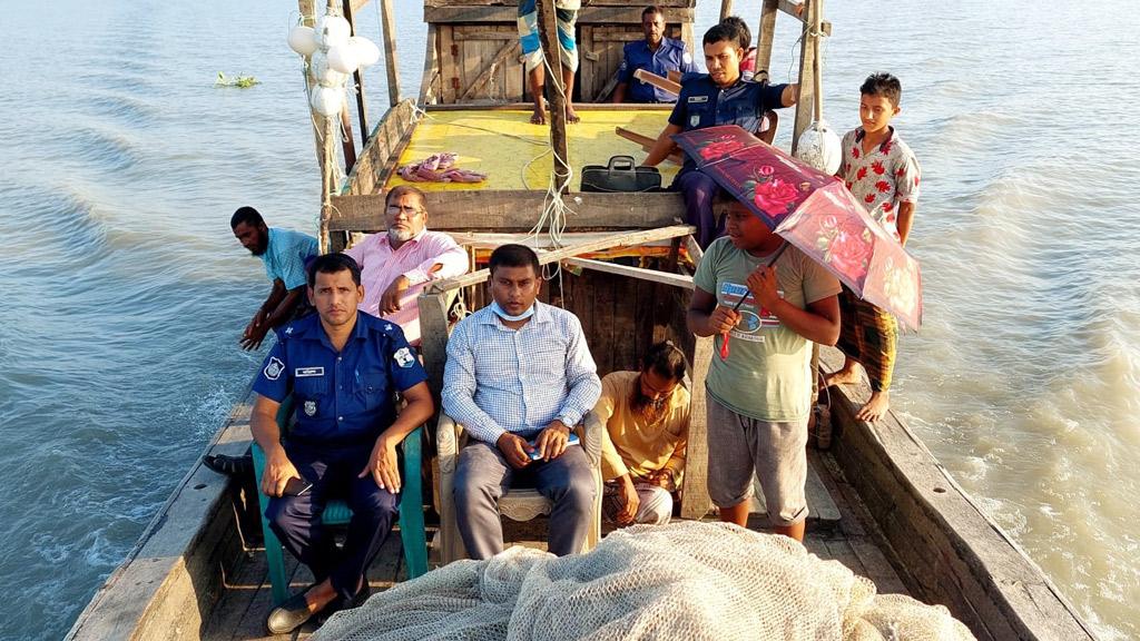 ইলিশের আশায় জালের ধাক্কা