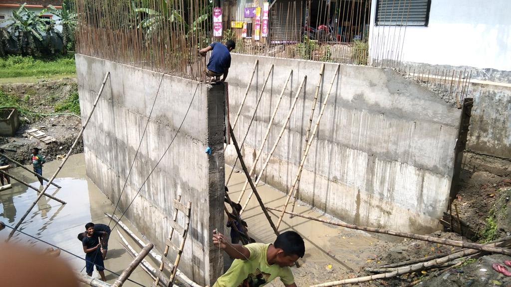 বিলুপ্ত খালের ওপর সোয়া কোটি টাকার কালভার্ট!