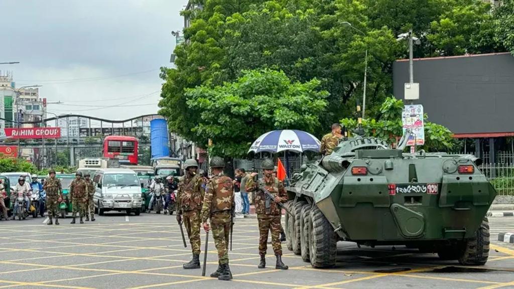 শুক্রবার চট্টগ্রামে কারফিউ ১২ ঘণ্টা শিথিল, ঢাকায় রাতে সিদ্ধান্ত