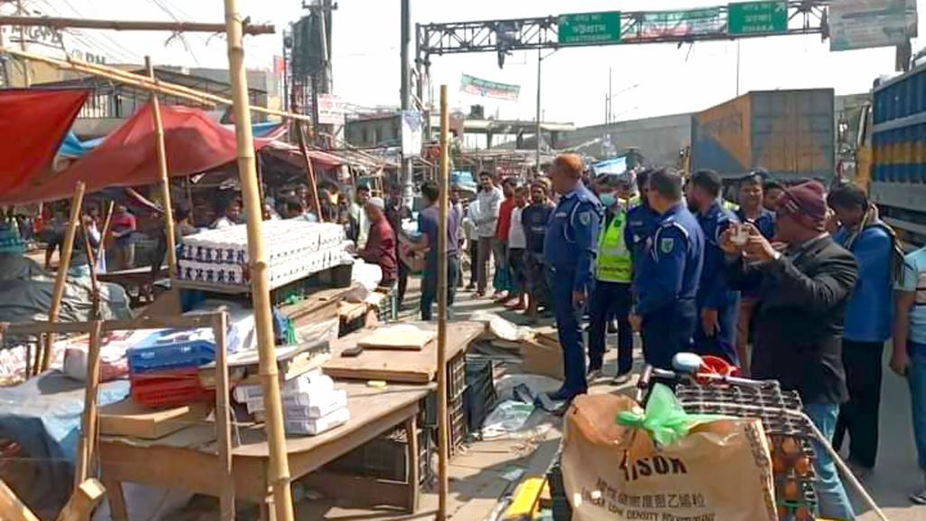 কাঁচপুরে ২ শতাধিক অবৈধ স্থাপনা উচ্ছেদ