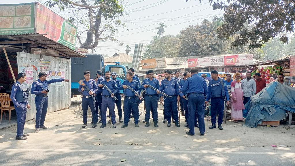 আ.লীগের দুপক্ষের দ্বন্দ্ব: কাউনিয়ায় সহিংসতা এড়াতে অতিরিক্ত পুলিশ মোতায়েন