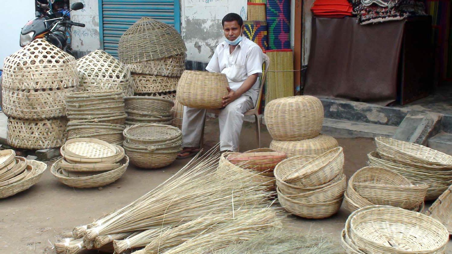 বিলুপ্তির পথে বাঁশ ও বেত শিল্প