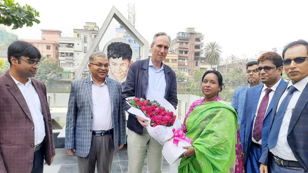 নাসিকের কার্যক্রম পরিদর্শন করলেন বিশ্ব ব্যাংকের ভাইস প্রেসিডেন্ট