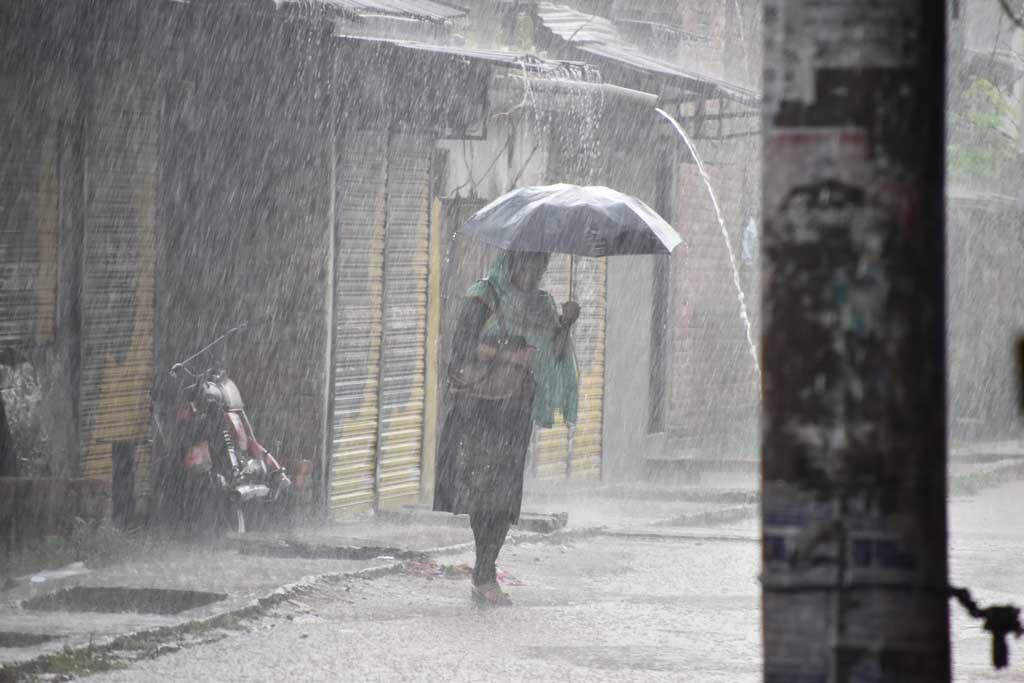 ভারী বৃষ্টি হবে ৩ বিভাগে, জানাল আবহাওয়া অধিদপ্তর