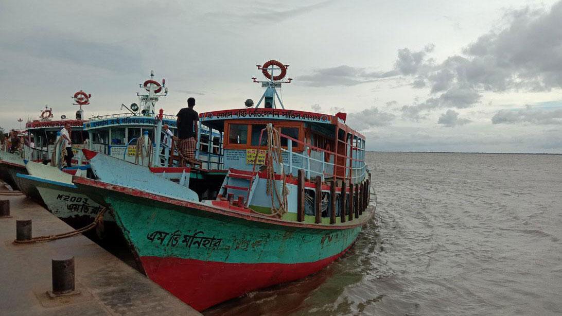 এখনো বন্ধ বাংলাবাজার-শিমুলিয়ায় লঞ্চ ও ফেরি চলাচল