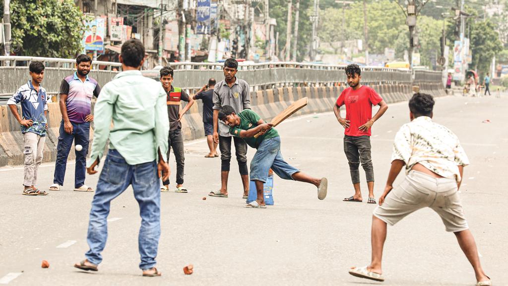 নেট বন্ধ তবে স্বস্তিরও ব্যাপার!