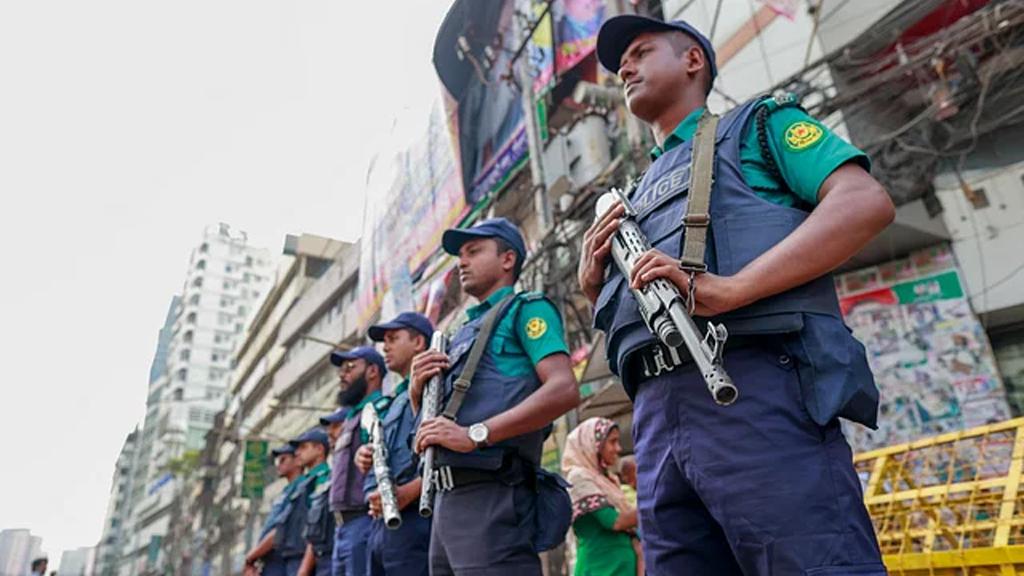 ১৩ দিন পরেও বিএনপির শূন্য কার্যালয় পাহারায় অর্ধশত পুলিশ