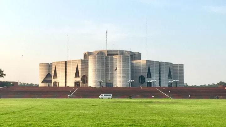 শিক্ষা মন্ত্রণালয়ে টাকা ছাড়া কিছুই হয় না, বিরোধী এমপিদের অভিযোগ