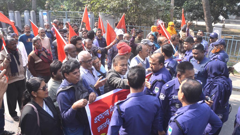 যশোরে ‘পুলিশের বাধায়’ বাম জোটের নির্বাচন কার্যালয় ঘেরাও কর্মসূচি পণ্ড