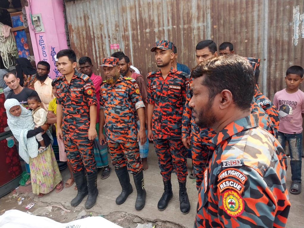 পদ্মায় নেমে নিখোঁজ: বাবা-খালুর এক দিন পর স্কুলছাত্রের মরদেহ উদ্ধার 